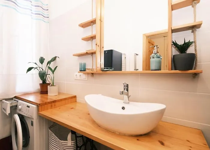 T22 Homey בודפשט